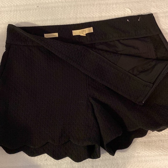 Loft Riviera Short Size 6 - Picture 2 of 2